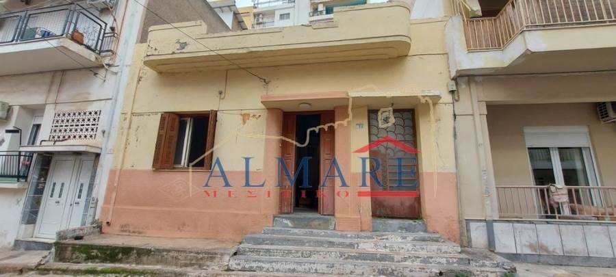 (For Sale) Residential Detached house || Piraias/Piraeus - 120 Sq.m, 2 Bedrooms, 100.000€ 