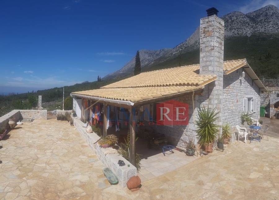 (For Sale) Residential Detached house || Lakonia/Oitylo - 180 Sq.m, 2 Bedrooms, 200.000€ 