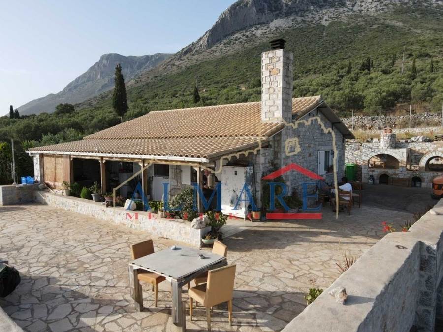 (Προς Πώληση) Κατοικία Μονοκατοικία || Ν. Λακωνίας/Οίτυλο - 180 τ.μ, 3 Υ/Δ, 200.000€ 